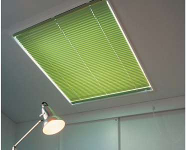 充電式電動水平ブラインド リモコン操作幅141×高さ155cm 天窓・トップ