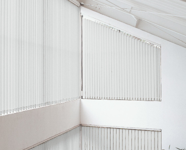 ブラインド kenalp バーチカルブラインド 傾斜窓|製品情報|タチカワブラインド